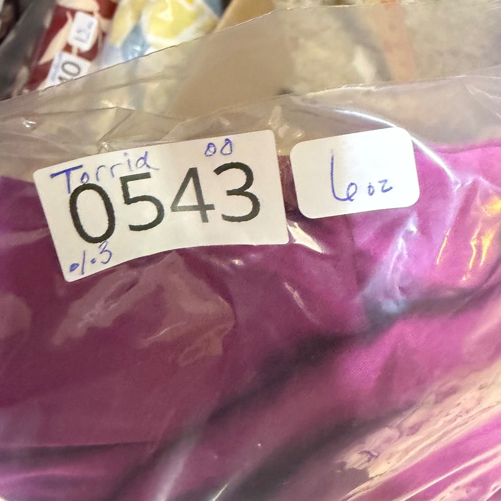 Torrid Womens Magenta Purple Surplice Draped V-Neck Blouse Silky Sexy 00 L - Picture 13 of 13